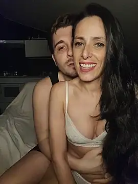 dansarah online show from December 3, 2025, 10:08 pm