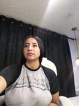 Snapshot of ailyn_miranda chatting on March 19, 2025, 8:34 am ailyn miranda online show from March 19, 2025, 8:34 am