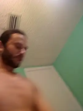 jorwee online show from March 22, 2025, 1:43 am