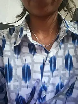 Snapshot of annu098 chatting on March 9, 2025, 6:11 pm annu098 online show from March 9, 2025, 6:11 pm