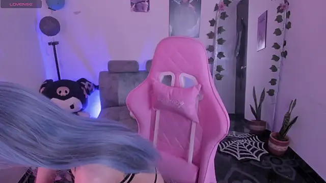 cami mila9 online show from October 30, 2025, 9:15 pm