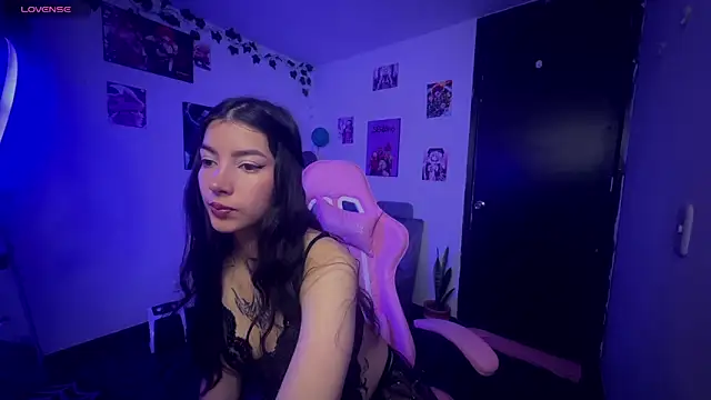 cami mila9 online show from April 19, 2026, 6:02 am