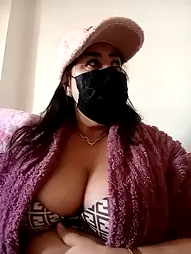 Jawahir-pretty-women online show from January 21, 2025, 1:22 pm