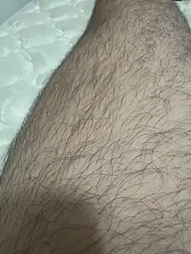 brunolorran6969 online show from April 17, 2026, 11:30 pm