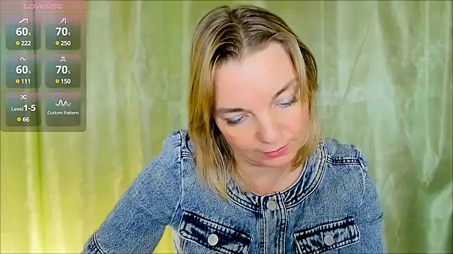 Regina  blue online show from December 13, 2024, 1:55 pm