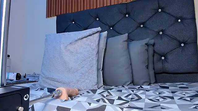 Snapshot of Zoe_pss chatting on November 15, 2025, 9:00 pm Zoe pss online show from November 15, 2025, 9:00 pm