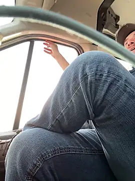 Snapshot of SmokingSloth chatting on January 24, 2025, 2:30 pm SmokingSloth online show from January 24, 2025, 2:30 pm