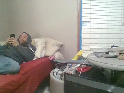 SmokingSloth online show from December 15, 2025, 4:44 pm