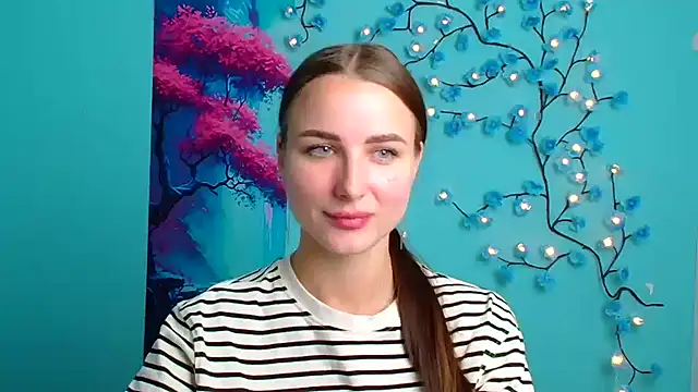 Eva Janee online show from November 7, 2025, 6:35 am