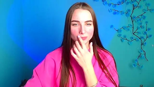 Eva Janee online show from March 12, 2026, 12:33 pm