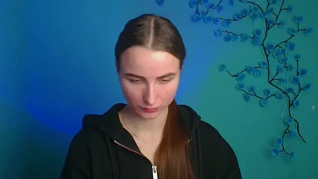 Eva Janee online show from April 20, 2026, 5:43 am