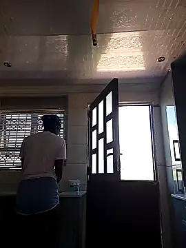 Snapshot of DarkDivva24 chatting on January 27, 2025, 12:26 pm DarkDivva24 online show from January 27, 2025, 12:26 pm