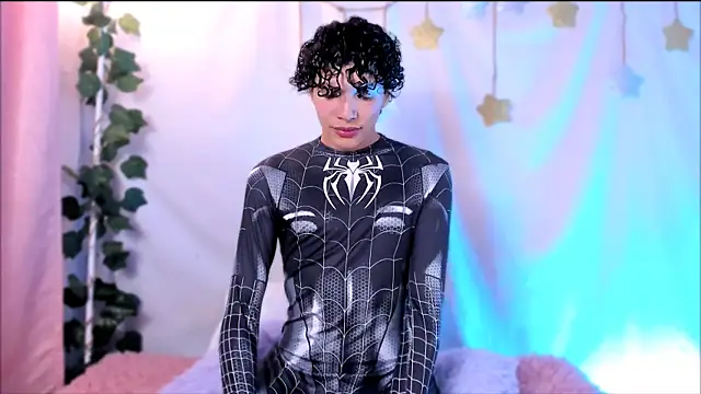 Im Alejo online show from April 18, 2026, 2:59 am