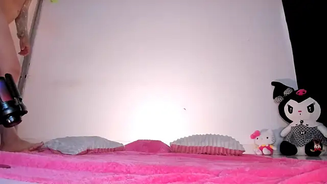 Anyelaaaa online show from April 28, 2026, 7:08 pm