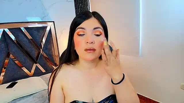 Amara vega online show from November 15, 2025, 12:34 pm