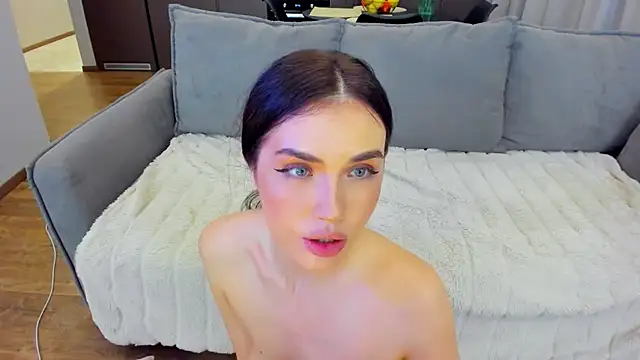 Snapshot of sexyangeloux chatting on January 8, 2025, 11:30 pm sexyangeloux online show from January 8, 2025, 11:30 pm