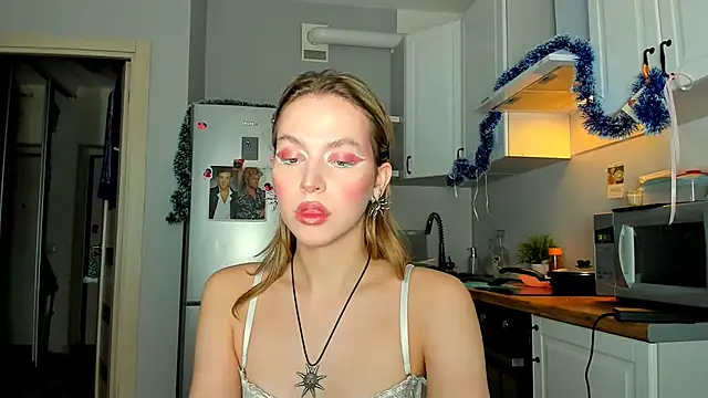 Niky  Jess online show from January 12, 2025, 10:12 am