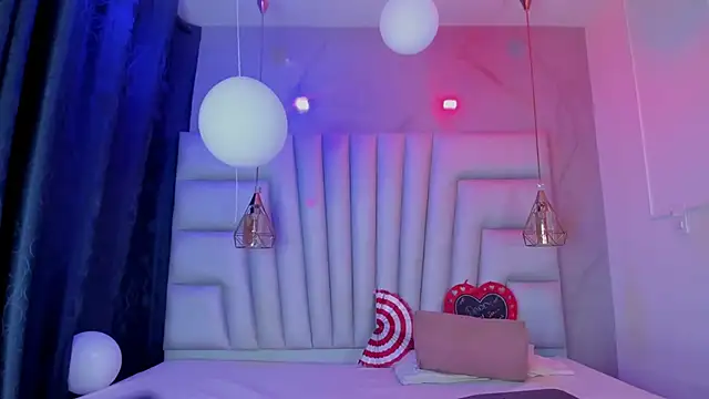 AngelaaCute  online show from February 14, 2026, 8:27 pm