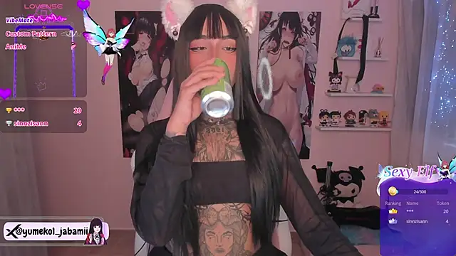 Snapshot of Sweet-bunny1 chatting on February 10, 2025, 8:42 pm Sweet-bunny1 online show from February 10, 2025, 8:42 pm