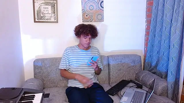 nickolas moon online show from January 16, 2025, 3:34 am