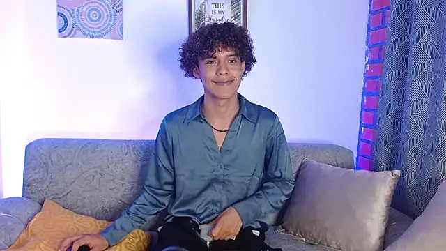 nickolas moon online show from March 16, 2025, 5:17 pm