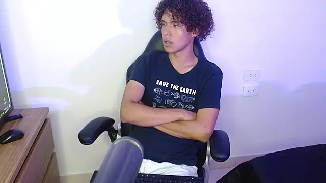 nickolas moon online show from September 10, 2025, 3:12 pm