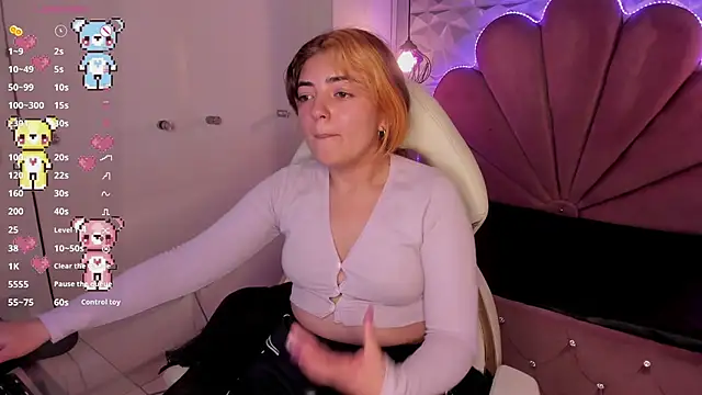 meraki fraise online show from March 9, 2025, 7:15 pm