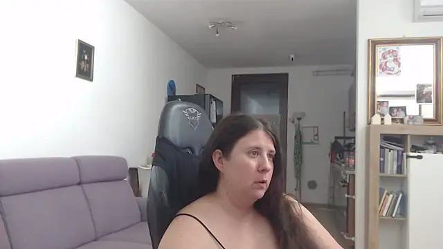 valerysexy online show from July 10, 2026, 9:50 pm