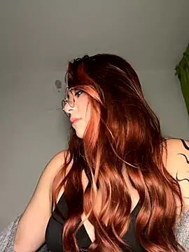 NatyOlson online show from November 15, 2025, 1:14 am