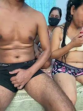 Snapshot of Desi_Best_Anal chatting on March 2, 2026, 3:20 am Desi Best Anal online show from March 2, 2026, 3:20 am