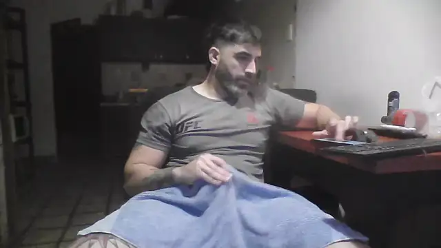 ozzypsico13 online show from October 29, 2025, 2:14 am