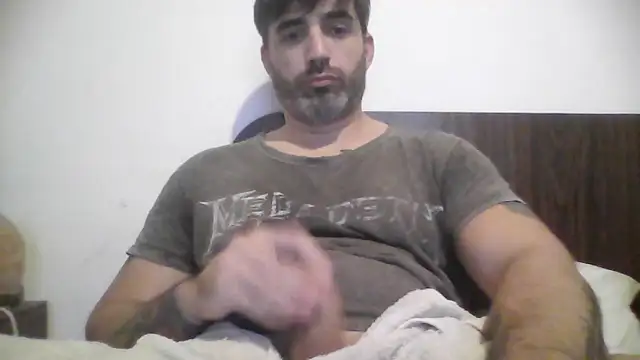 ozzypsico13 online show from April 10, 2026, 2:50 am