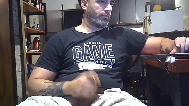 ozzypsico13 online show from August 5, 2026, 11:02 am