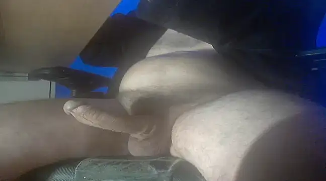 Snapshot of fanfancoquinFR chatting on December 25, 2024, 9:00 pm fanfancoquinFR online show from December 25, 2024, 9:00 pm