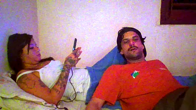 couplemilk online show from April 21, 2026, 2:04 am
