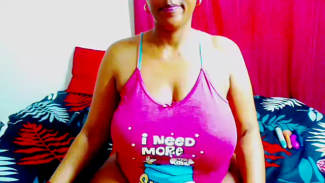 Juicyasss35xx online show from June 19, 2026, 12:20 pm