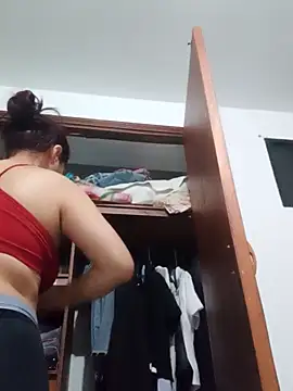 Sofia Walke1 online show from February 27, 2026, 1:33 pm