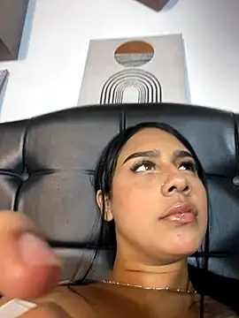 Shaarongp online show from November 19, 2025, 3:28 am