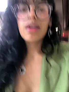 Snapshot of Fun_Everywhere chatting on January 5, 2025, 1:35 am Fun Everywhere online show from January 5, 2025, 1:35 am