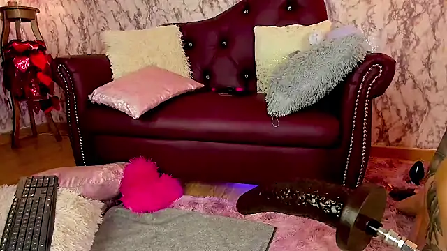 Colors-xx online show from February 13, 2025, 10:02 am