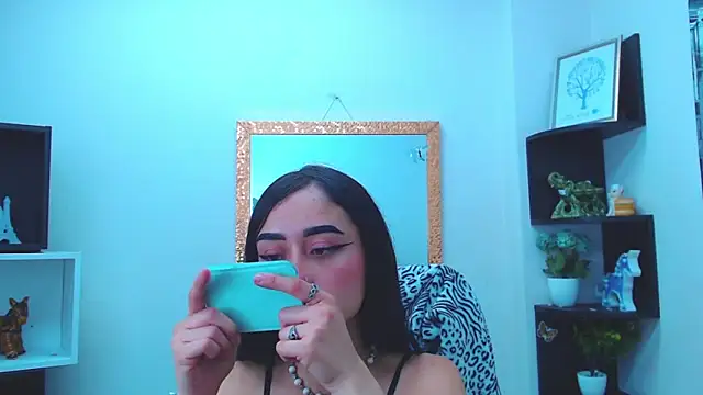 Snapshot of AnnySweett_ chatting on March 3, 2025, 6:55 pm AnnySweett online show from March 3, 2025, 6:55 pm