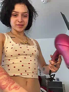 Snapshot of exoticmisfitt chatting on February 7, 2026, 8:12 pm exoticmisfitt online show from February 7, 2026, 8:12 pm