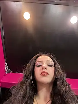 Snapshot of exoticmisfitt chatting on March 16, 2026, 2:17 am exoticmisfitt online show from March 16, 2026, 2:17 am