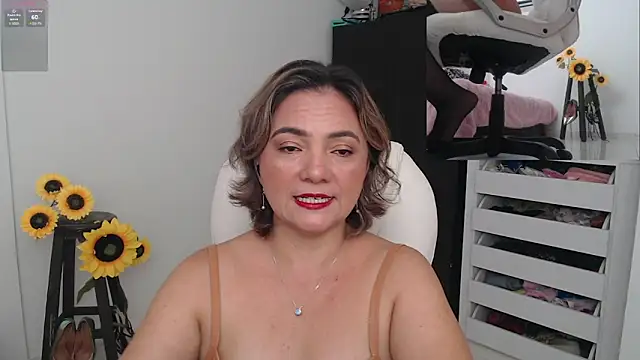 Ghada milf online show from December 6, 2024, 9:13 pm