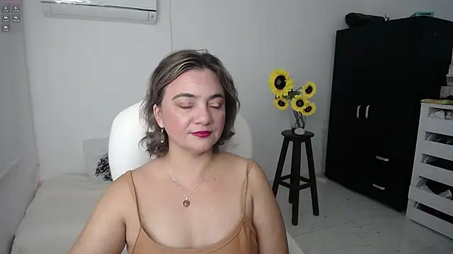 Ghada milf online show from March 17, 2025, 1:29 pm