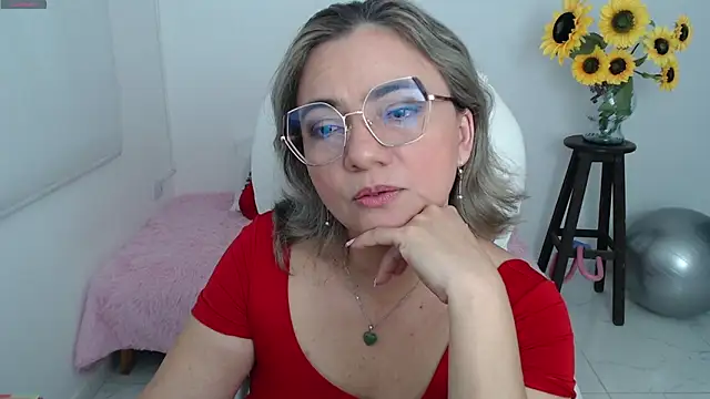 Ghada milf online show from September 15, 2025, 7:25 pm
