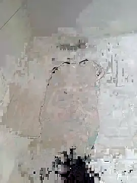 ModestZucchini65 online show from February 11, 2026, 1:32 am