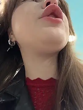 Peachy Dream online show from December 15, 2025, 5:06 pm