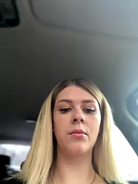 Love Bri online show from December 2, 2025, 9:25 am