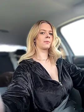 Love Bri online show from January 12, 2026, 11:04 am